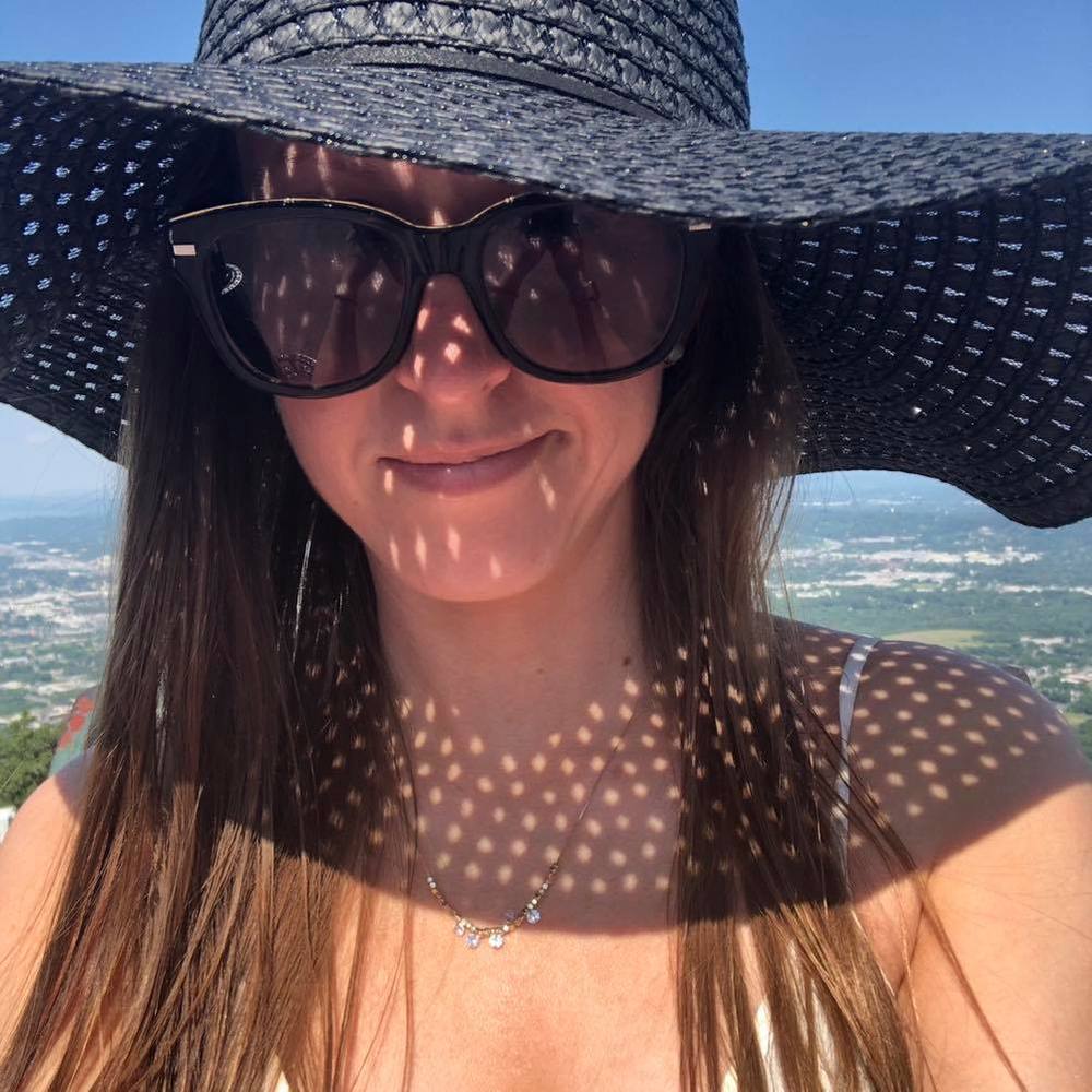 Meet your Posher, Amanda